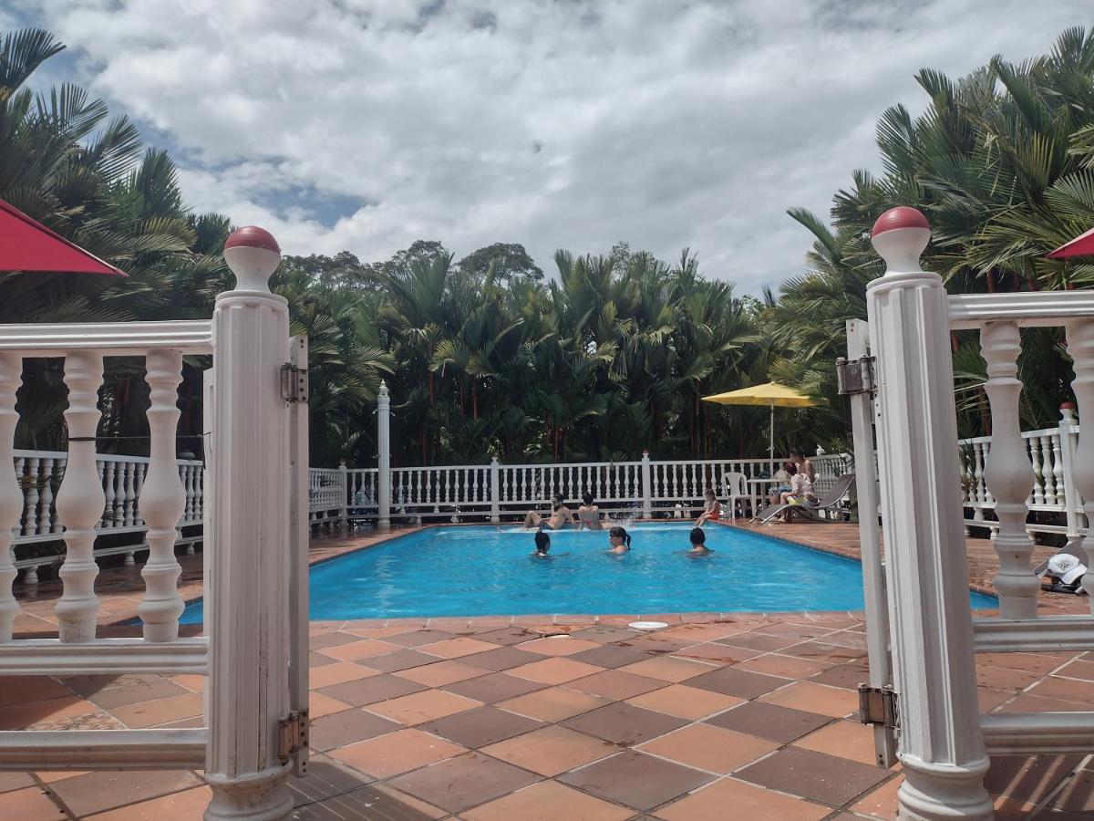 Hotel Campestre La Toscana ビリャビセンシオ エクステリア 写真